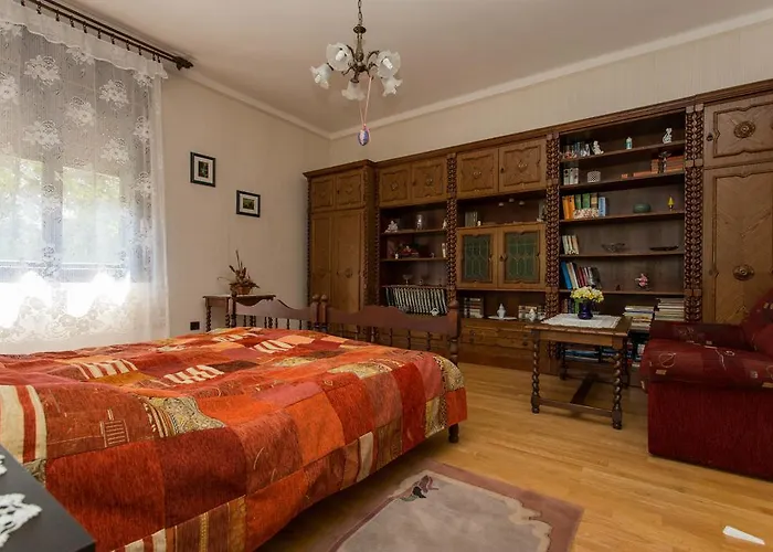 Viola Balatonmáriafürdő